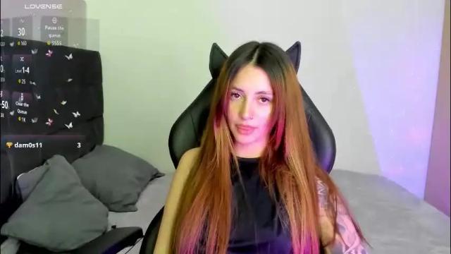 Image 4 of anniemora_ Stream on Chaturbate on 2 months ago