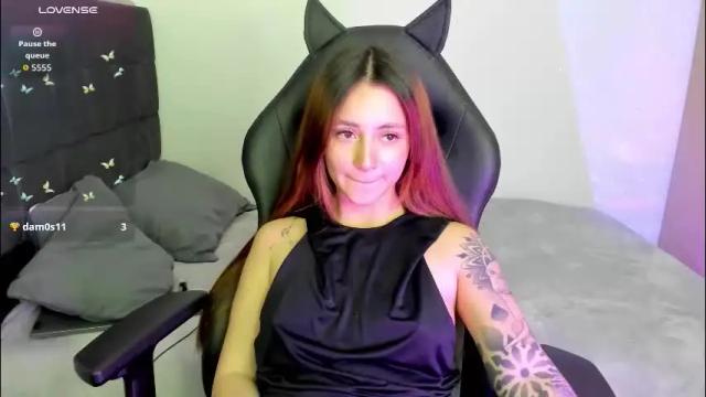 Image 6 of anniemora_ Stream on Chaturbate on 2 months ago