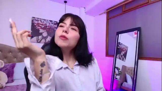 Image 2 of annienasty Stream on Chaturbate on 1 month ago