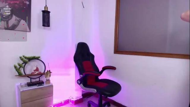Image 7 of annienasty Stream on Chaturbate on 1 month ago