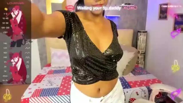 Image 4 of annierouss_ Stream on Chaturbate on 19 months ago