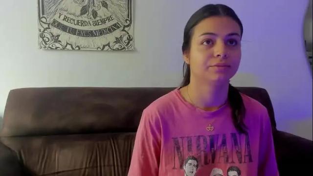 Image 3 of anniie_and_alex Stream on Chaturbate on 2 months ago