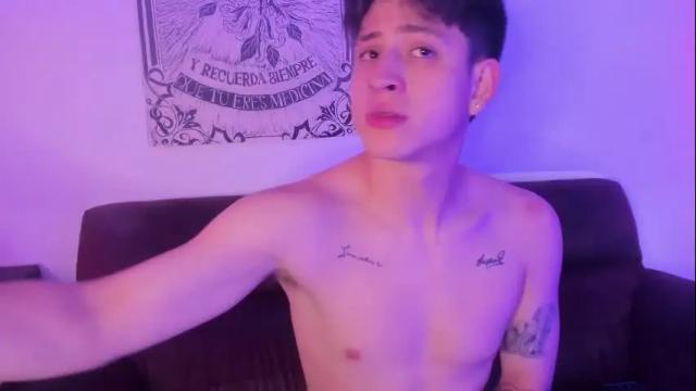 Image 8 of anniie_and_alex Stream on Chaturbate on 2 months ago