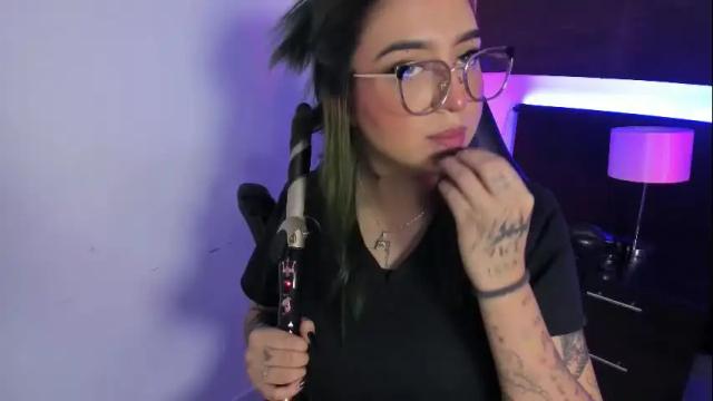 Image 12 of annikamerliahh_ Stream on Chaturbate on 10 days ago