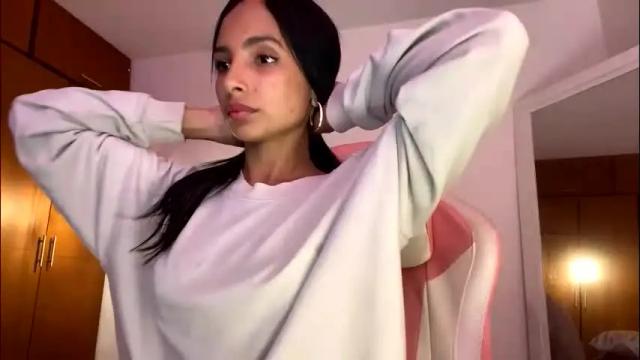 Image 3 of annitaserna Stream on Chaturbate on 2 days ago