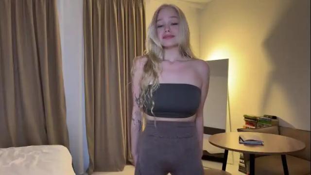 Thumbnail 1, anntourage's Stream at Chaturbate, 1 month ago