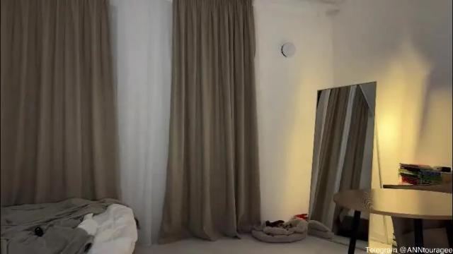 Image 12 of anntourage Stream on Chaturbate on 2 months ago