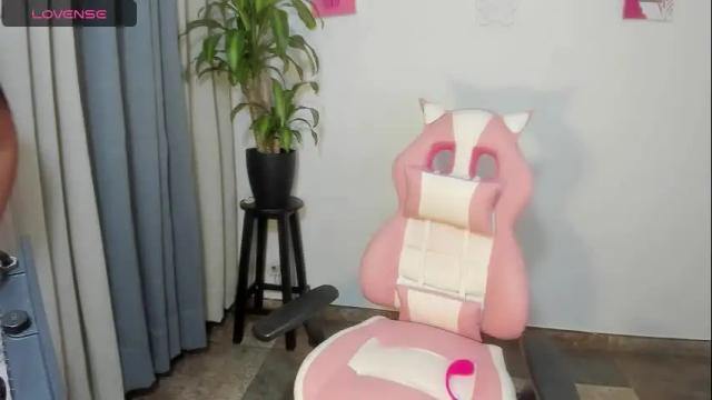 Image 11 of annubis_lia Stream on Chaturbate on 1 month ago