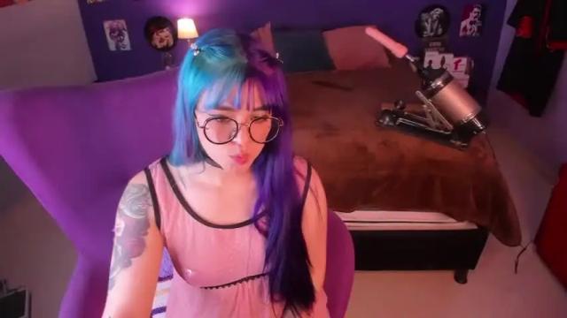 Image 3 of anny_cross Stream on Chaturbate on 17 months ago