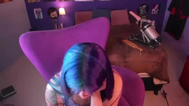 Image 12 of anny_cross Stream on Chaturbate on 17 months ago