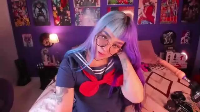 Image 2 of anny_cross Stream on Chaturbate on 16 months ago
