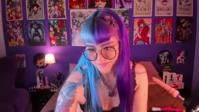 Image 4 of anny_cross Stream on Chaturbate on 14 months ago