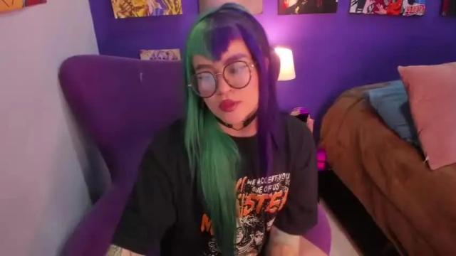 Image 2 of anny_cross Stream on Chaturbate on 13 months ago