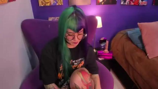 Image 4 of anny_cross Stream on Chaturbate on 13 months ago