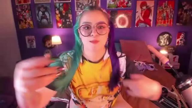 Image 2 of anny_cross Stream on Chaturbate on 13 months ago