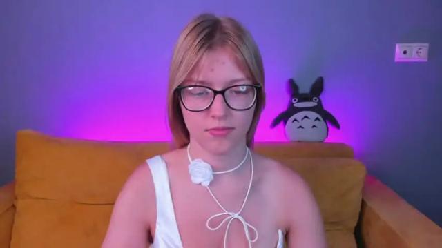 Image 4 of anny_h1ll Stream on Chaturbate on 14 months ago