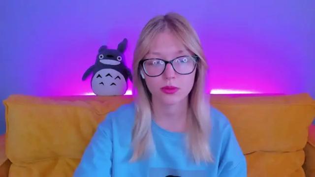 Image 3 of anny_h1ll Stream on Chaturbate on 14 months ago