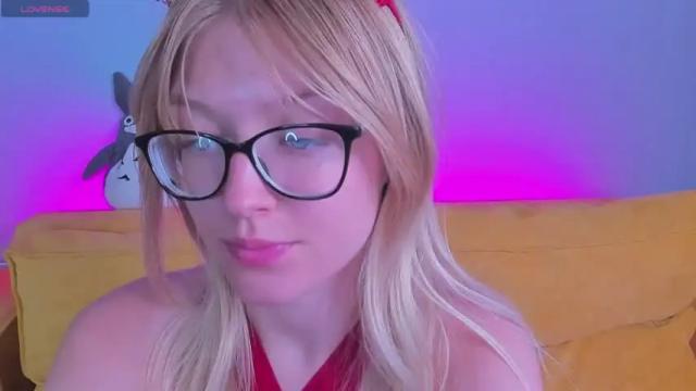 Image 7 of anny_h1ll Stream on Chaturbate on 14 months ago