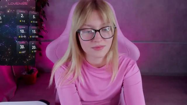Image 7 of anny_h1ll Stream on Chaturbate on 13 months ago