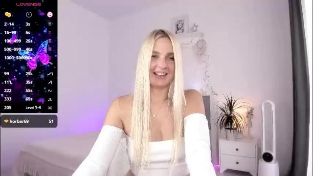 Image 2 of anny_johnson_ Stream on Chaturbate on 9 days ago