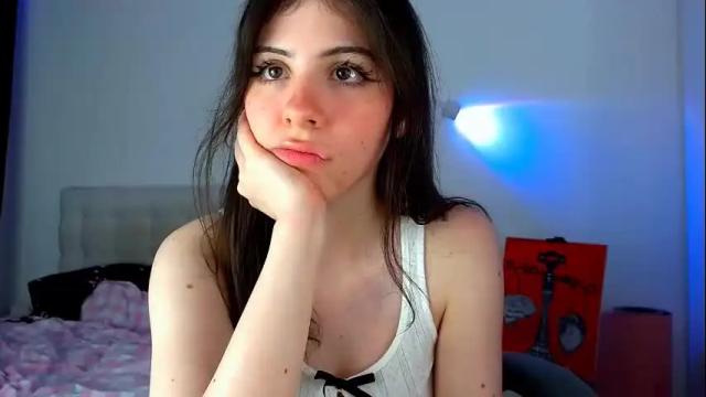 Image 6 of anny_leinhart Stream on Chaturbate on 14 days ago