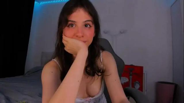 Image 4 of anny_leinhart Stream on Chaturbate on 3 months ago