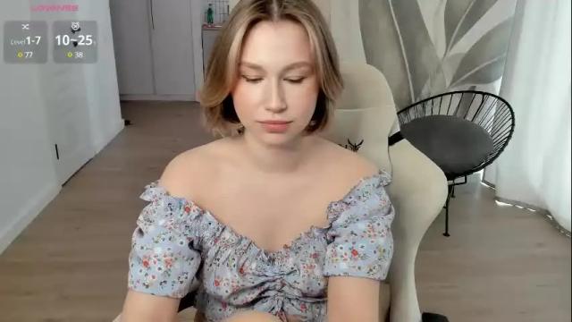 Image 12 of anny_limis Stream on Chaturbate on 12 days ago