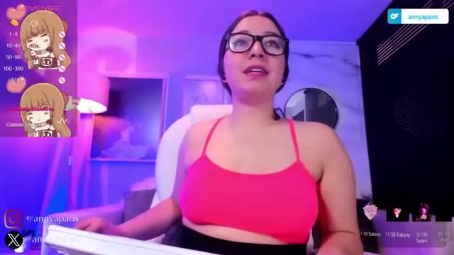 Image 11 of anny_paris Stream on Chaturbate on 17 months ago