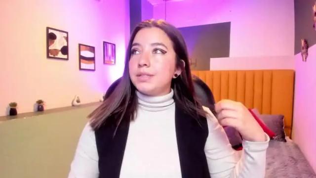 Image 10 of anny_paris Stream on Chaturbate on 17 months ago