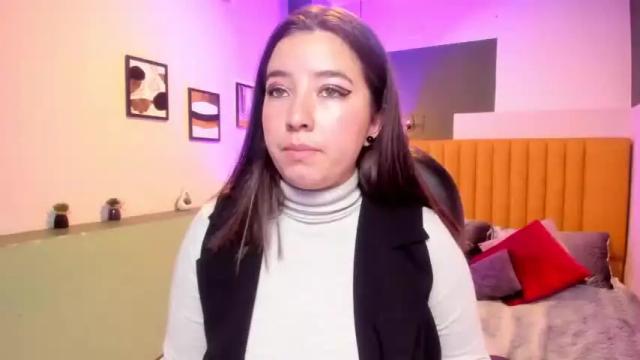 Image 12 of anny_paris Stream on Chaturbate on 17 months ago