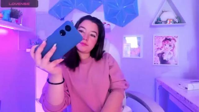 Image 2 of anny_paris Stream on Chaturbate on 17 months ago