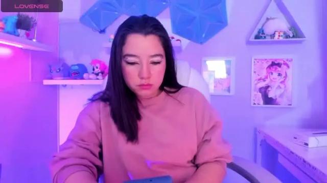 Image 3 of anny_paris Stream on Chaturbate on 17 months ago
