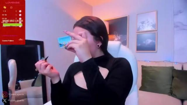 Image 12 of anny_paris Stream on Chaturbate on 17 months ago