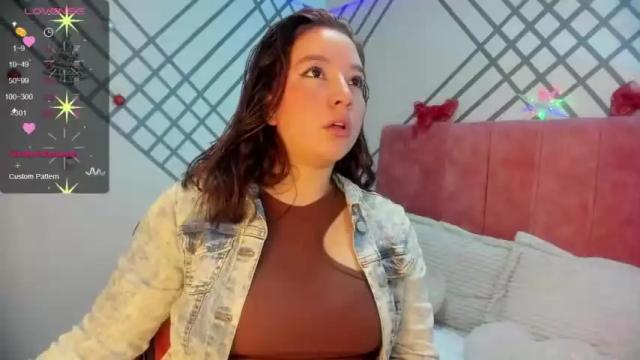 Image 2 of anny_paris Stream on Chaturbate on 17 months ago