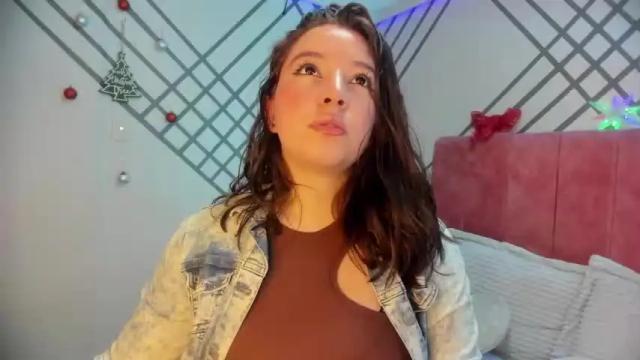 Image 4 of anny_paris Stream on Chaturbate on 17 months ago