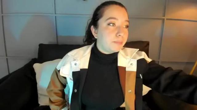 Image 4 of anny_paris Stream on Chaturbate on 17 months ago