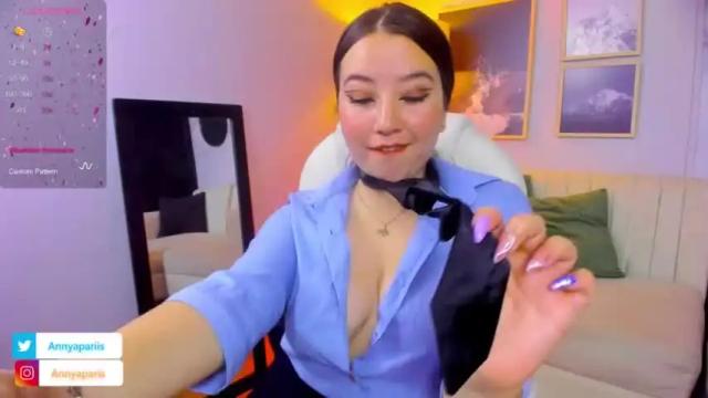 Image 4 of anny_paris Stream on Chaturbate on 16 months ago