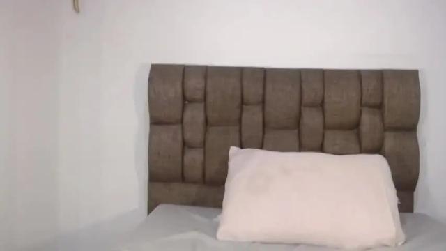 Image 4 of anny_parker__ Stream on Chaturbate on 14 months ago