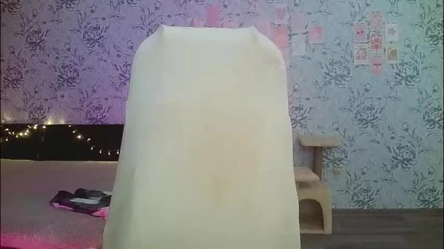 Image 3 of anny_shine Stream on Chaturbate on 2 months ago