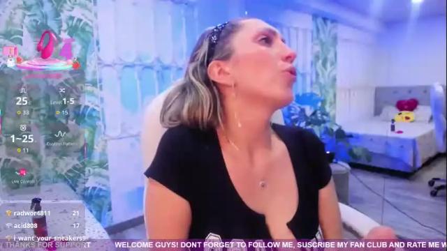 Image 2 of anny_sweet72 Stream on Chaturbate on 2 months ago