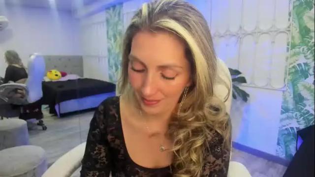 Image 10 of anny_sweet72 Stream on Chaturbate on 1 month ago