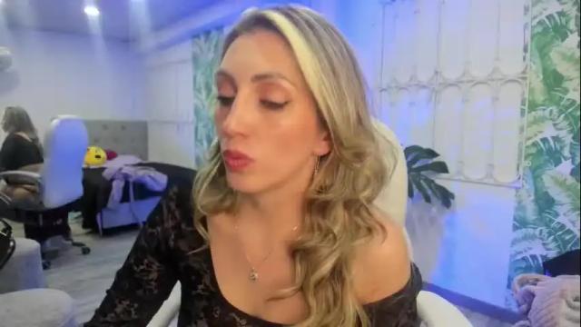 Image 2 of anny_sweet72 Stream on Chaturbate on 1 month ago