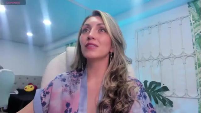 Image 4 of anny_sweet72 Stream on Chaturbate on 1 month ago