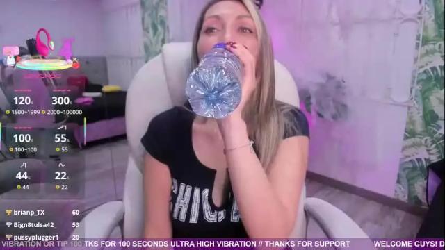 Image 12 of anny_sweet72 Stream on Chaturbate on 29 days ago