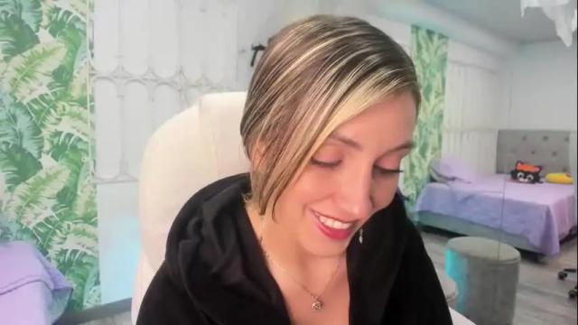 Image 8 of anny_sweet72 Stream on Chaturbate on 2 days ago