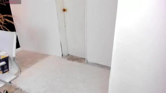 Image 4 of anny_thompsonn Stream on Chaturbate on 18 months ago