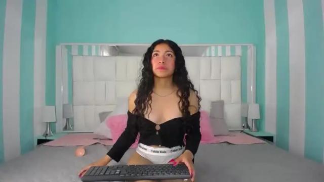 Image 2 of anny_wonderland Stream on Chaturbate on 13 months ago