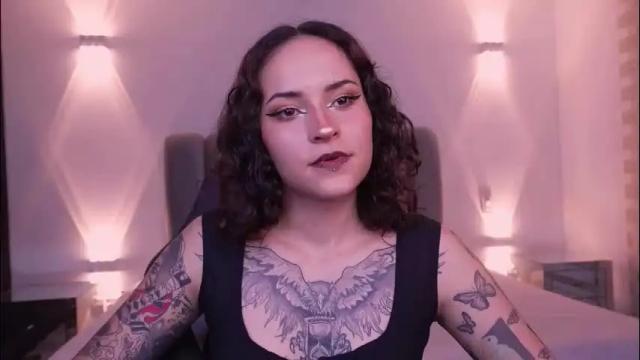 Image 10 of annythomsonn Stream on Chaturbate on 21 days ago