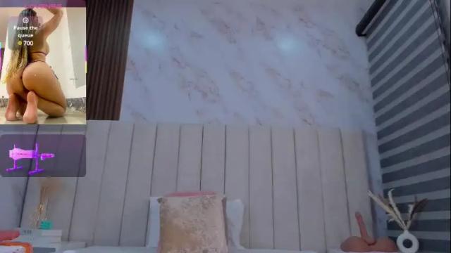 Image 2 of annyy_rosse Stream on Chaturbate on 1 month ago