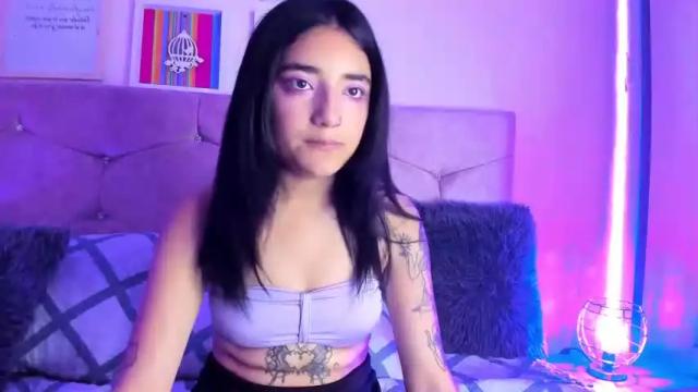 Image 6 of anthonella_27 Stream on Chaturbate on 15 months ago